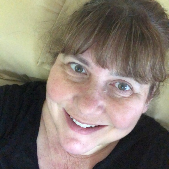 Meet your Posher, Cindy - Picture 1 of 1